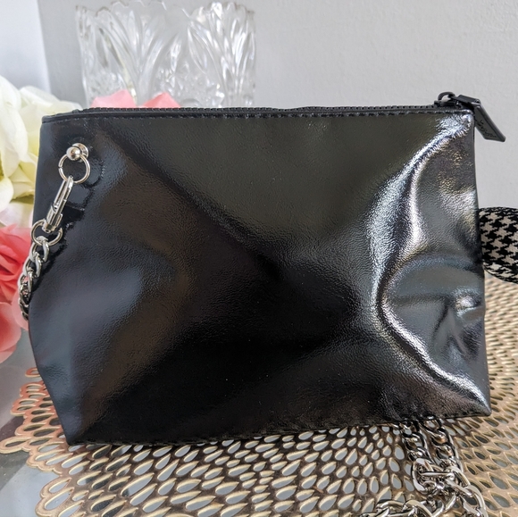 Yves Saint Laurent pouch - Picture 8 of 11